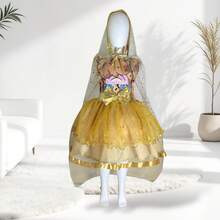 vestido para niña con diseño animado con capa y diadema en color dorado para que las pequeñas luzcan dulces y comodas en cualquier ocasión - Dorado - Ver 1