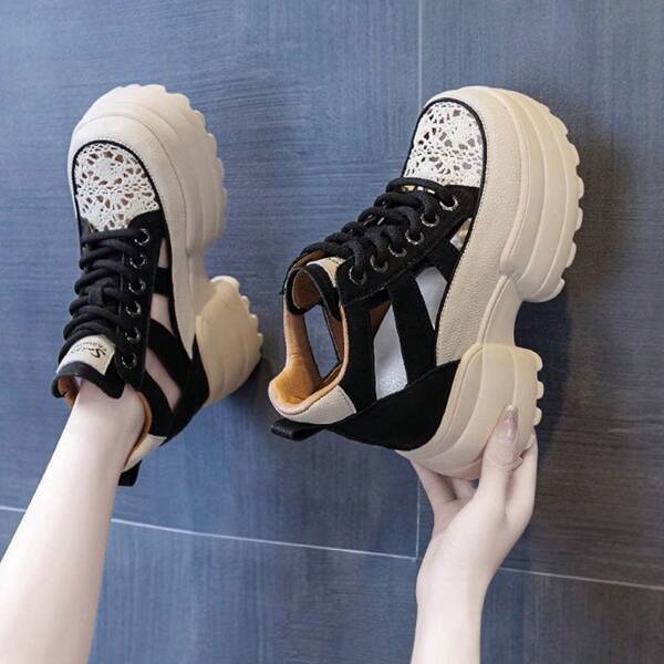 Erhöhen Sie die Höhe der Ferse Baotou Sandalen Damen 2025 Sommer neue dicken Boden Muffin römischen Mode Sport Hang mit Aushöhlung