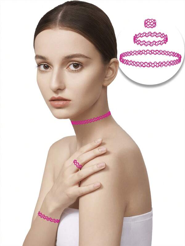 QYDCX Ras-du-cou en dentelle extensible, parure de 3 pièces de style bohème chic pour femmes, bague et bracelet en noir, Ras-du-cou noir gothique sexy et funky - inspiré du vintage, parfait pour une tenue décontractée, s'assortit aux tenues quotidiennes, accessoires de fête - Coffret cadeau de bijoux pour femmes pour Noël