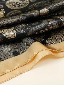 1条女士黑金佩斯利印花丝巾，90厘米大号缎面丝巾，丝滑柔软，可作头巾或领巾使用，适合搭配连衣裙 - 黑金 - 查看 3