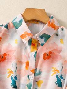 Women's All-Over Floral Print Button-Front Shirt - Short Sleeve Collared Blouse For Date Nights/Parties/Travel, Spring-Summer Wardrobe Essential With Versatile Styling