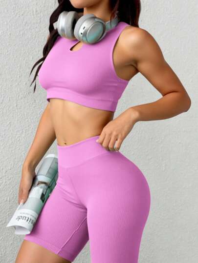 Set 2 piezas dama mujer deportivo GYM tejido stretch top tirantes anchos cuello redondo bajo crop short ajustado pretina elástica tela cómoda ejercicio caminar correr calor primavera verano día noche vacaciones playa alberca jardín fresco