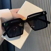1pc New Large-Frame  And Popular  With A High-End Look. Square-Framed  Protect Against Ultraviolet Rays