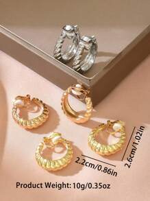 2pcs Minimalist Personalized Hollow Geometric Metal Clip Earrings Without Piercing, Suitable For Daily Wear