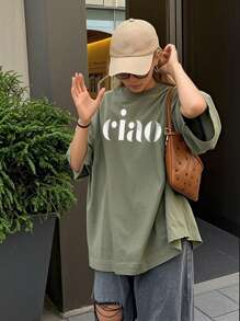 The New Spring And Summer Women's Printed Pattern Daily Casual Round-Neck Grass Green Short-Sleeved T-Shirt Is Fashionable And Elegant, With A Touch Of Vacation Charm. It Is Your Daily Necessity And Holiday Top