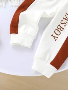 2pcs/Set Casual Cute Newborn Baby Boy Sports Outfit Set, Soft, Breathable, Comfortable, Funny Print Contrast Color Placket Collar T-Shirt And Letter Printed Pants