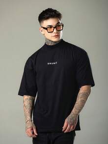 DMUNIZ Oversized Streetwear Turtleneck Printed Chest T-Shirts Kit 2 - Black/Moss Green - View 4