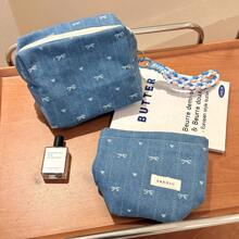 1 conjunto de bolsa de maquiagem azul-claro com estampa de borboleta e coração, estilo férias, bolsa de viagem multifuncional Y2K, bolsa de viagem dobrável de grande capacidade, bolsa leve multifuncional para artigos de higiene pessoal, bolsa clutch, presente para meninas, bolsa organizadora de maquiagem feminina, bolsa de armazenamento de maquiagem, mini bolsa, bolsa de maquiagem de viagem, acessórios de maquiagem, pincel de maquiagem, recipiente de maquiagem, bolsa de maquiagem, itens essenciais de viagem, acessórios femininos, artigos de viagem, bolsa de maquiagem