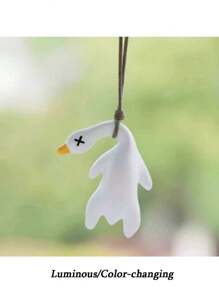 UV Induction Color-Changing Roast Duck Pendant | Photosensitive Advanced Technology Car Keychain |Universal For Cars And Bicycles | Automatic Color Change In Case Of Ultraviolet Rays | Indoor And Outdoor Creative Pendant | Funny And Cute Roast Duck Decorative Pendant Car Accessories Bag Charm School Cartoon Goth Y2k Christmas Gift