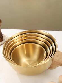 A Set Of Three Stainless Steel Mixing Bowls, Kneading Bowls, Salad Bowls, For Cooking Food, Kitchenware