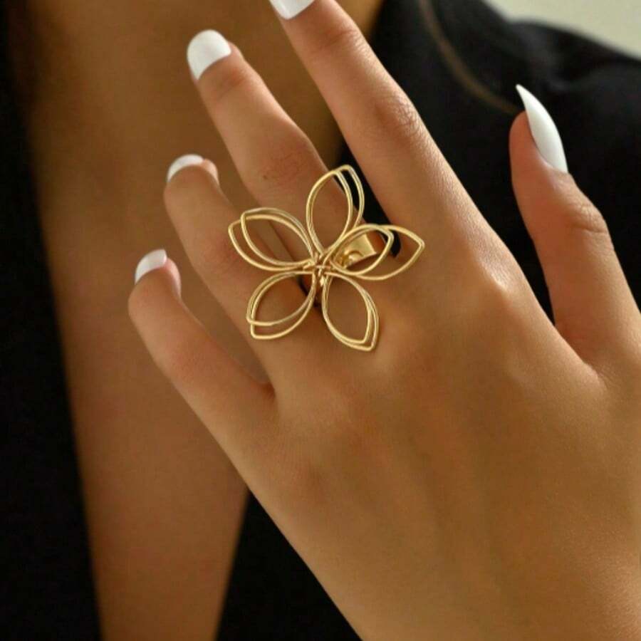 1 stuk vintage stijl holle bloemen verstelbare ring, willekeurige ontwerplevering