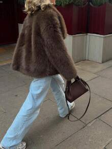 LEILEIBEI Autumn/Winter New Thickened Faux Fox Fur Collar Faux Fur Short Coat, Youthful Elegant Mid-Length Fur Effect Outerwear