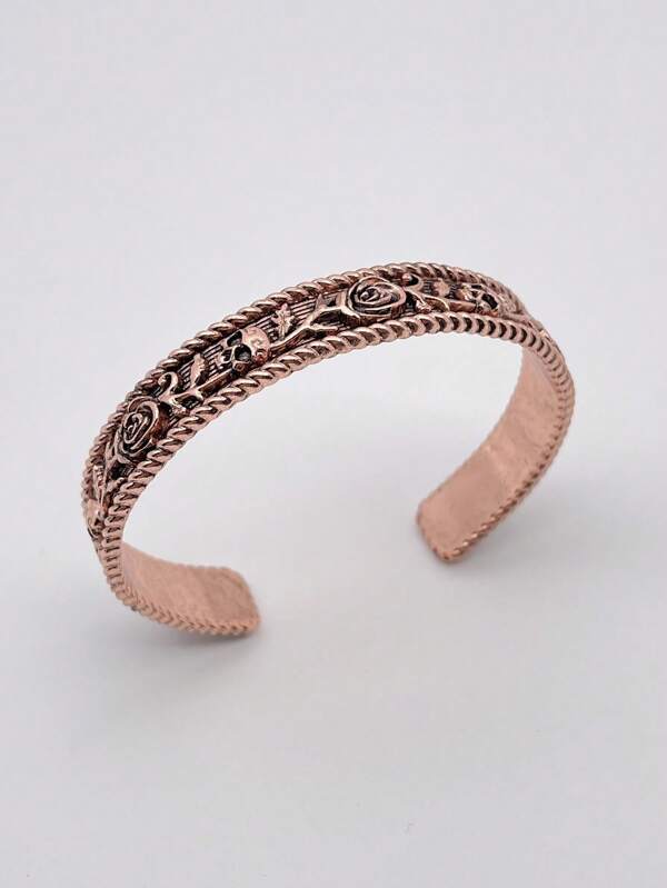1pc Gothic Skull & Rose Embossed Vintage Adjustable Bracelet For Men, Rockstar Daily Wear