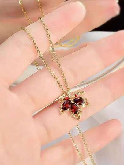 1pc Elegant Rhinestone Maple Leaf Necklace, Minimalist Unique Crystal Leaf Pendant Choker For Women, Party & Gift