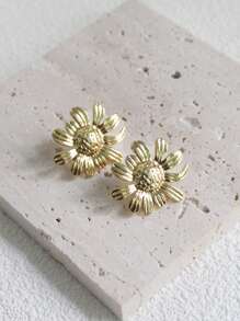 1 Pair Fashionable, Elegant, Unique Sunflower Stud Earrings
