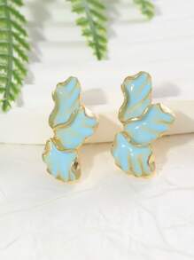 1 par de brincos pendentes com folhas decoradas, delicados e multicoloridos, adequados para uso o ano todo, adicionando vitalidade natural.