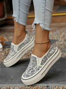 Women's Casual Fabric Sneakers, Flat Bottom, Fashion & Versatile, Chinese Style Embroidery Slip-On Shoes