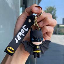 Warner Bros Chaveiro Batman e Mulher-Gato - Dupla de super-heróis com símbolo de morcego e design de gato para mochilas, carteiras e chaves de carro. Presente colecionável estiloso para fãs, perfeito para uso diário, cosplay e festas temáticas (inspirado em Gotham City).