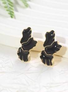 1 par de brincos pendentes com folhas decoradas, delicados e multicoloridos, adequados para uso o ano todo, adicionando vitalidade natural.
