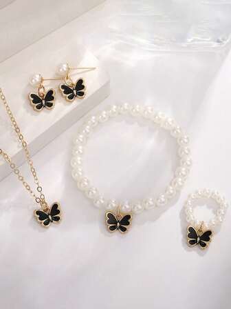 新款优雅个性化蝴蝶首饰套装，创意心形项链戒指手链配饰套装