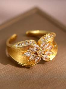 1pc Fantasy Flowers Shape 18k Gold Plated Engagement Rings For Women Luxury Hallow Cubic Zirconia Wedding Ring For Daily Decoration, Banquet, Prom, Party Jewelry Gift