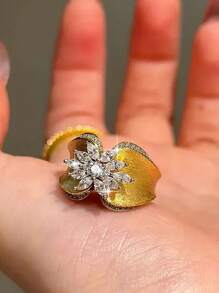 1pc Fantasy Flowers Shape 18k Gold Plated Engagement Rings For Women Luxury Hallow Cubic Zirconia Wedding Ring For Daily Decoration, Banquet, Prom, Party Jewelry Gift