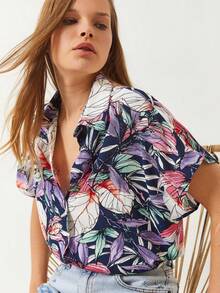 BIANCO LUCCI Damen Tropenmuster Kurzarm Lässig Urlaubshemd Herbstkleidung Grafik-T-Shirts Damen Lehreroutfits für Frauen, große Frauen - Violett - Übersicht 8