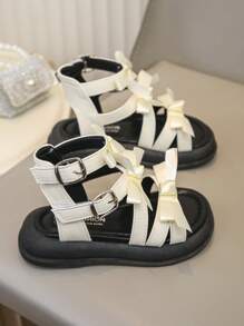 Girls' Color Blocking Butterfly Decor Flat Roman Sandals, Soft & Comfortable Outdoor Wear