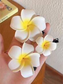 1个青少年逼真花朵沙滩发夹，可爱鸡蛋花发饰，适合沙滩/度假 - 黃色 - 查看 9