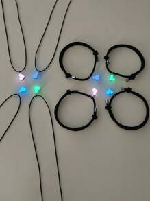 ATLVXJL Set de 8 piezas con colgante de corazón, trébol y puzle magnético que brilla en la oscuridad, juego de collar y brazalete de joyería casual, adecuado para uso diario y regalo para días festivos