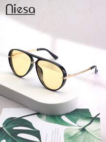 1pc Metallic Rim Aviator Fashion Glasses For Women, Classic And Fashionable Shades Beach Accessories Beach Accessories For Women Glasses Shades Basics Fall Winter Women Outfits Clothes Business Casual Gifts For Summer Beach Vacation,Outdoor,Travel Vintage Style Oversized Aviator Frame For Going Out Outfit,Back To School