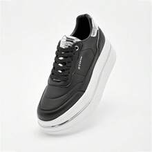 Women Tennis & Racquet Sport Shoes - Black - View 1