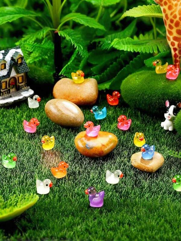 20 peças de micro ornamentos de paisagem de musgo de pato luminosos, mini ornamentos de resina fofos, enfeites pequenos criativos feitos à mão, decoração de jardim ao ar livre
