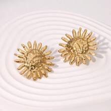 1 Pair Fashionable, Elegant & Unique Sunflower Design Stud Earrings