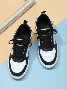 Klassische schwarz-weiße sportlich-lässige Schuhe, Modeschuhe, Skateboardschuhe, Walkingschuhe, Schulschuhe, Geschenk für Jungen, Mädchen - Schwarz und Weiss - Übersicht 5
