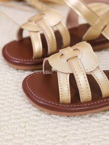 Dziewczęce sandały z odkrytymi palcami Bear Design, uniwersalne buty księżniczki z miękkim dnem, antypoślizgowe modne buty plażowe, nowa kolekcja wiosna/lato 2023