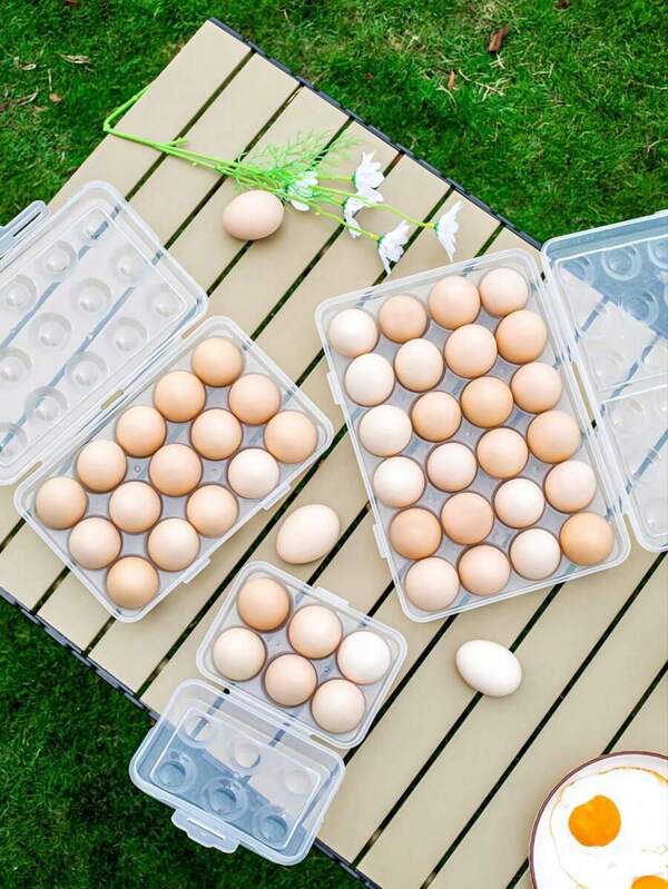 Cajas de almacenamiento de huevos para uso en exteriores, 6/15/24 unidades. Diseño con ranuras profundas anti-rotura y anti-colisión, reforzado con materiales gruesos y resistentes. Puede apilarse en múltiples capas para resistencia a la presión. Diseño con cierre de seguridad. Usado para camping al aire libre y refrigeradores domésticos. Una buena ayuda para el almacenamiento en la cocina y el refrigerador. Una vida saludable comienza con los huevos.