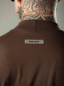 DMUNIZ Oversized Streetwear Turtleneck Printed Chest T-Shirts Kit 2 - Brown/Navy Blue - View 5