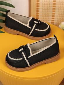 一双时尚童鞋，2025新款撞色鞋，女孩喜欢的鞋子，舞鞋，舒适的针织鞋面，柔软厚底，沙滩凉鞋，波西米亚复古风格，凉鞋，休闲度假鞋，适合女孩的漂亮鞋子 - 黑與白 - 查看 4