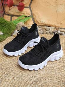 Zapatillas deportivas ligeras para mujer, zapatillas de tenis al aire libre con cordones transpirables, zapatos cómodos para caminar y hacer deporte por YQUS - Negro - Ver 6
