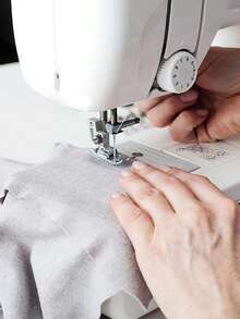 2/4/8Pcs 500M Sewing Thread Polyester Thread Black White Strong Sewing Threads Sewing Spools Polyester For Hand Machine - Multicolor - View 2