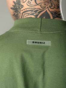 DMUNIZ Oversized Streetwear Turtleneck Printed Chest T-Shirts Kit 2 - 白色/苔綠色 - 查看 8