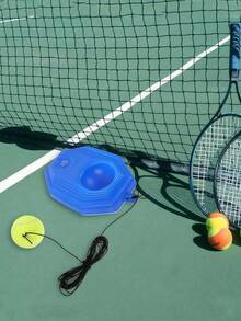 2 件网球训练器回弹球套装，1 个带绳网球，1 个底座（不含球拍），随机颜色插头，便携式网球练习训练工具，适合成人、老年人、初学者