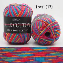 1 rouleau de 50g de fils de lait doux 3 plis, fils de chenille doux à dégradé de couleurs, convient pour les écharpes, couvertures, poupées et autres projets de tricot (style d'emballage extérieur aléatoire)