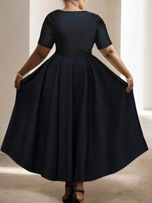 Plus Size Black Round Neck Short Sleeve Mid-Length Dress, Semi-Formal - Black - View 2