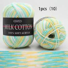 1 rouleau de 50g de fils de lait doux 3 plis, fils de chenille doux à dégradé de couleurs, convient pour les écharpes, couvertures, poupées et autres projets de tricot (style d'emballage extérieur aléatoire)