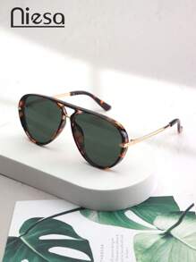 1pc Metallic Rim Aviator Fashion Glasses For Women, Classic And Fashionable Shades Beach Accessories Beach Accessories For Women Glasses Shades Basics Fall Winter Women Outfits Clothes Business Casual Gifts For Summer Beach Vacation,Outdoor,Travel Vintage Style Oversized Aviator Frame For Going Out Outfit,Back To School