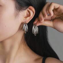 1 Pair French Retro C-Shaped Multilayer Design Earrings For Women Elegant And Exquisite In 925 Silver And 18k Gold Plated - 銀色 - 查看 4