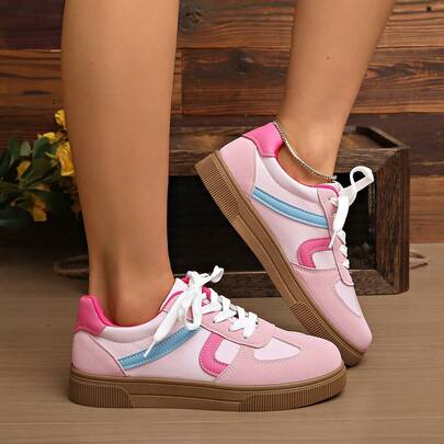 1 Pair Round Toe Lace-Up Skateboarding Shoes For Women, Versatile Lace Up Flat Small White Sneakers, Low Top Athletic Skate Shoes