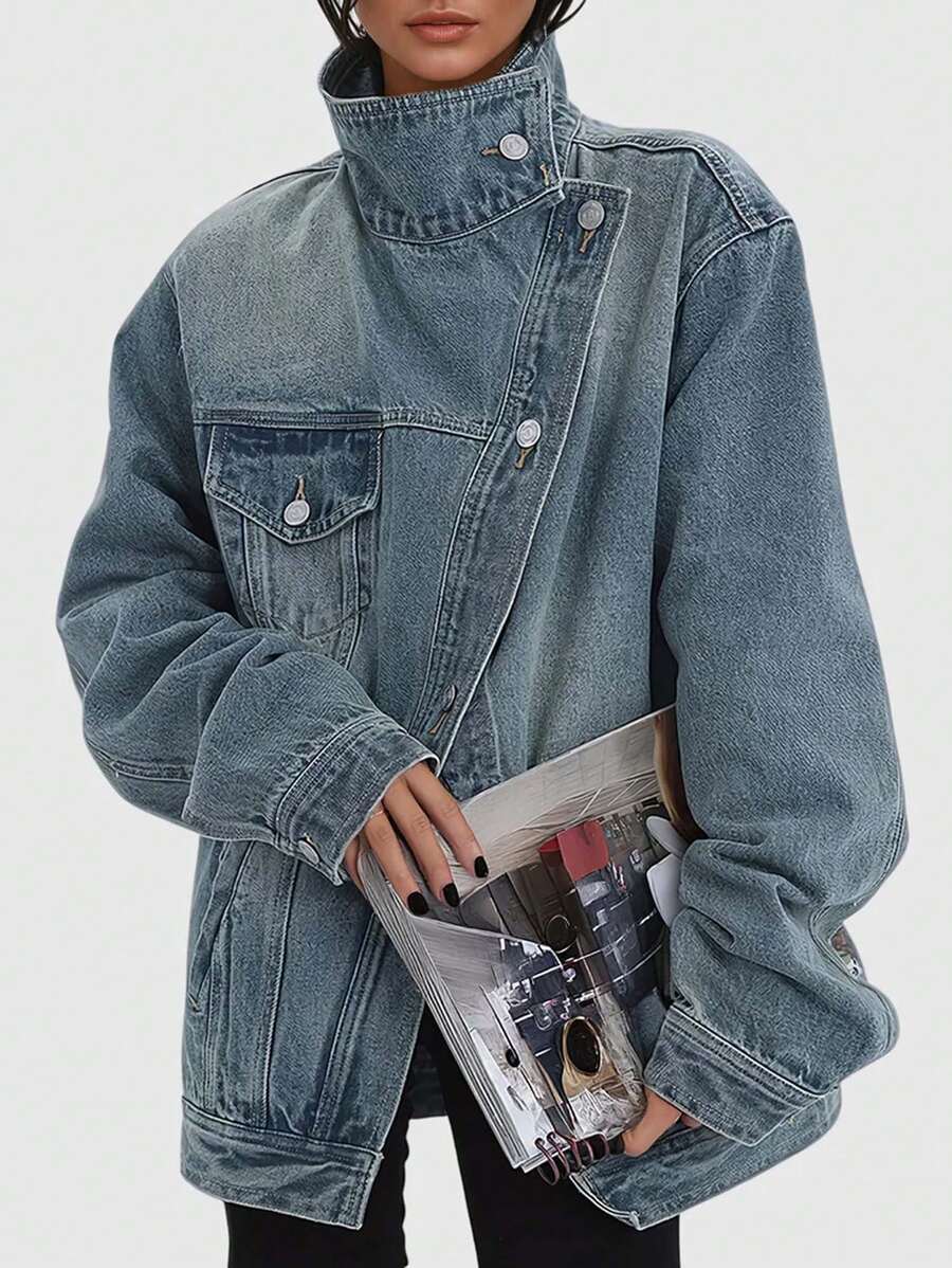 GLOURI Women's Loose Fit Jean Jacket - Asymmetric Slant Placket W/ Multiple Pockets | Long Sleeve Vintage Blue Jean Coat For Streetwear (Winter /Autumn 2025 Fashion) - 藍色 - 查看 1